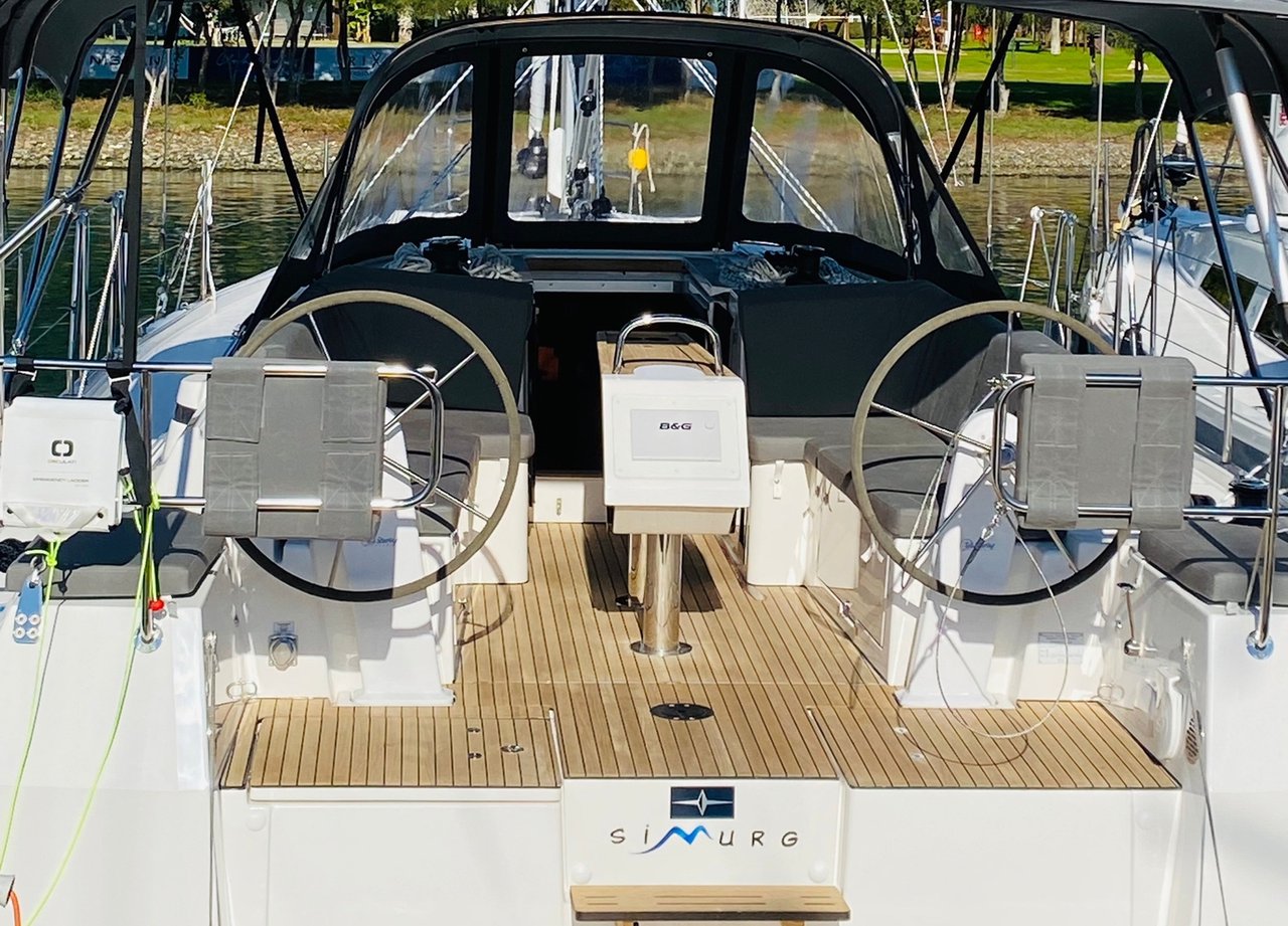 Bavaria C38 — photo 3