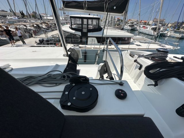 Lagoon 46 - 4 + 1 cab. — photo 9