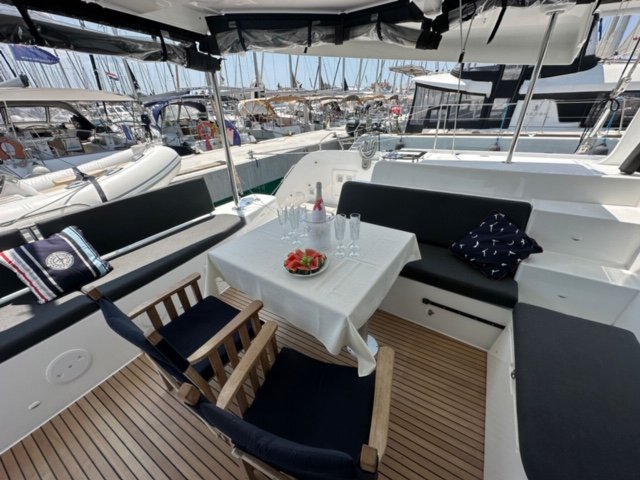 Lagoon 46 - 4 + 1 cab. — photo 11