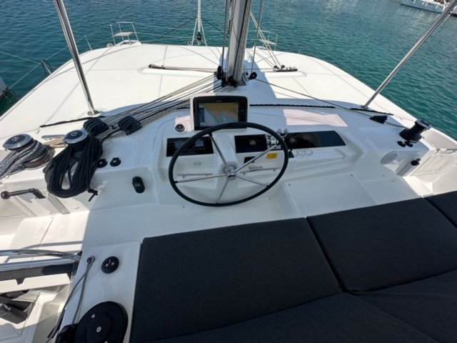 Lagoon 46 - 4 + 1 cab. — photo 14