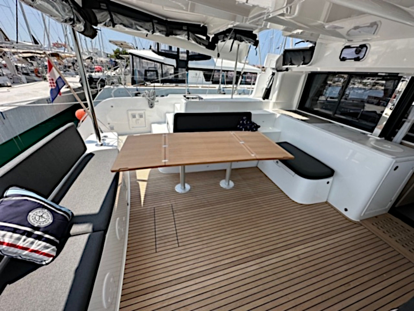 Lagoon 46 - 4 + 1 cab. — photo 15