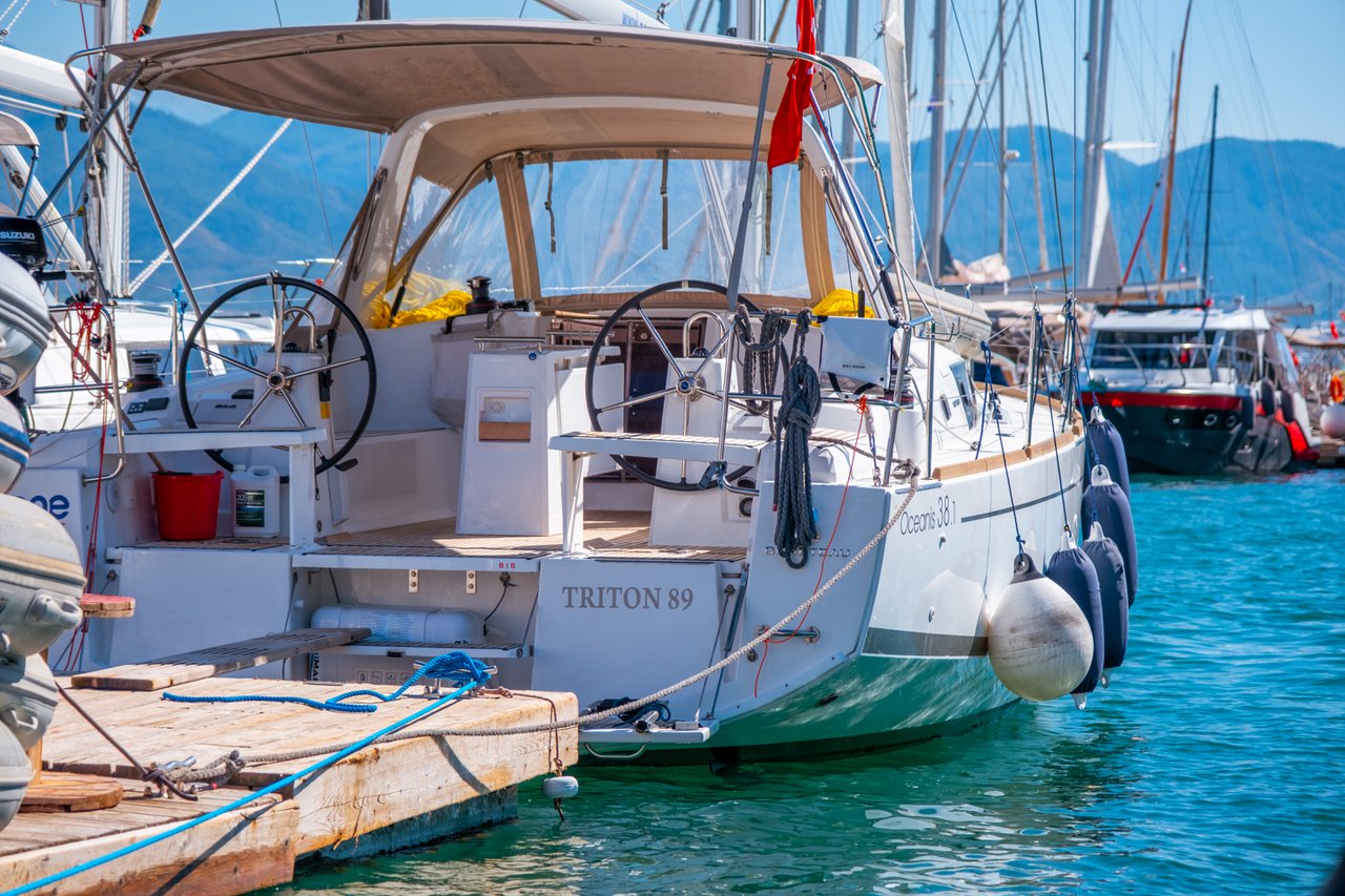 Oceanis 38.1 — photo 11