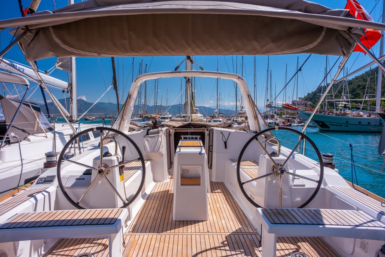 Oceanis 38.1 — photo 15