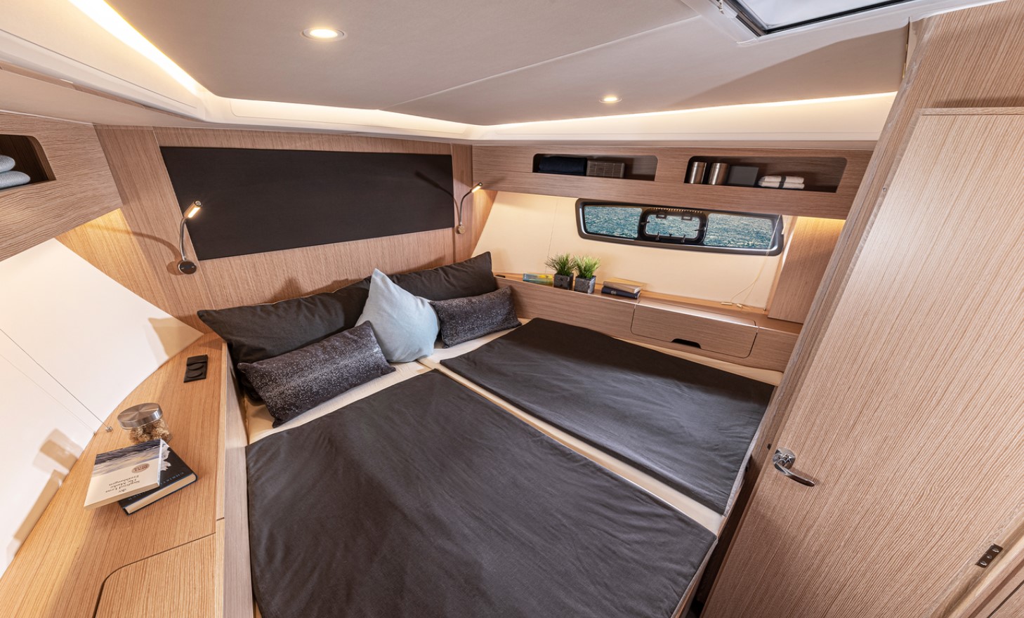 Bavaria SR41 — photo 7
