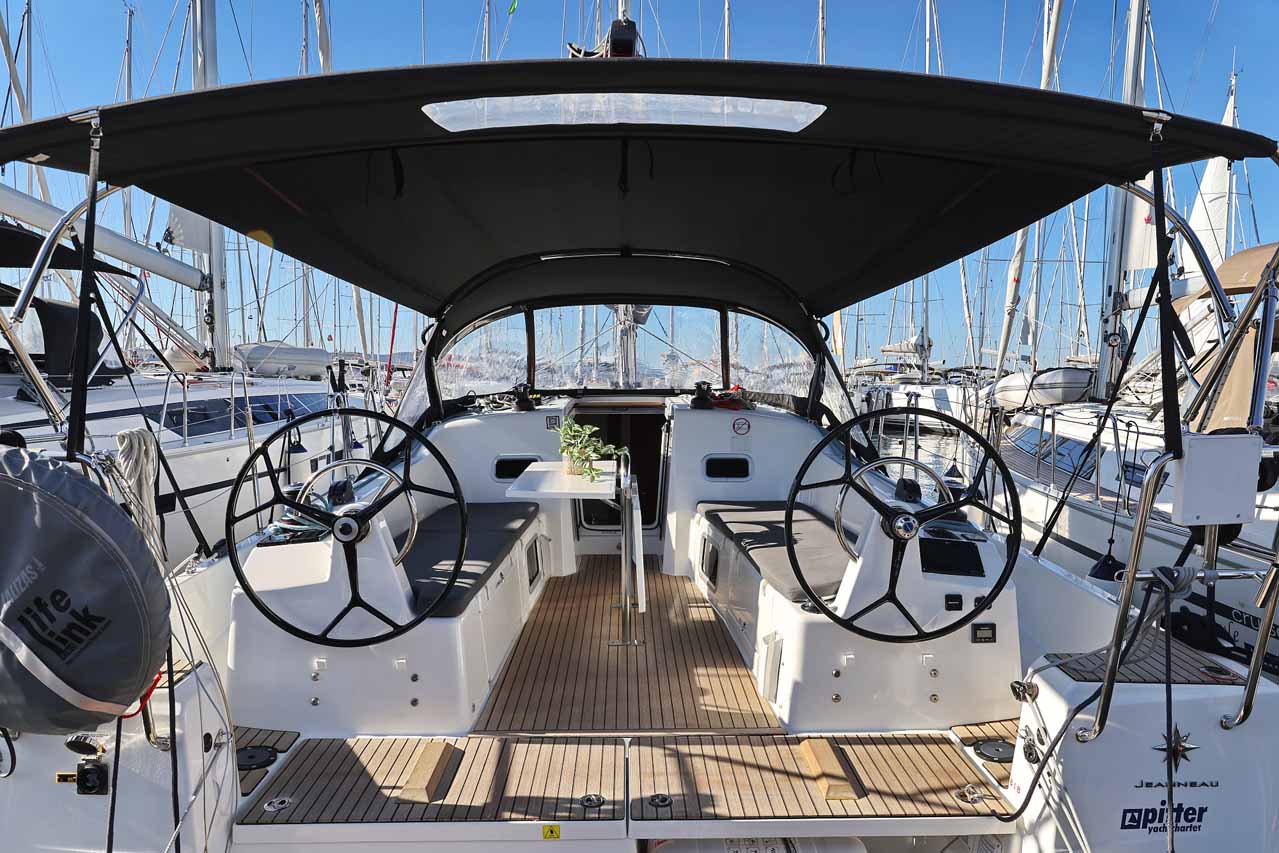 Sun Odyssey 380 Performance - 3 cab. — photo 7