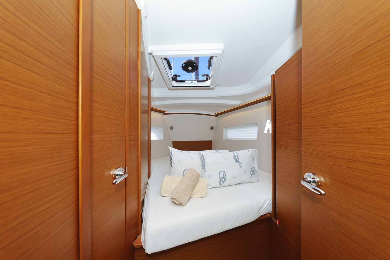 Sun Odyssey 380 Performance - 3 cab. — photo 17