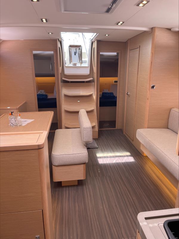 Dufour 470 - 3 cab. — photo 8
