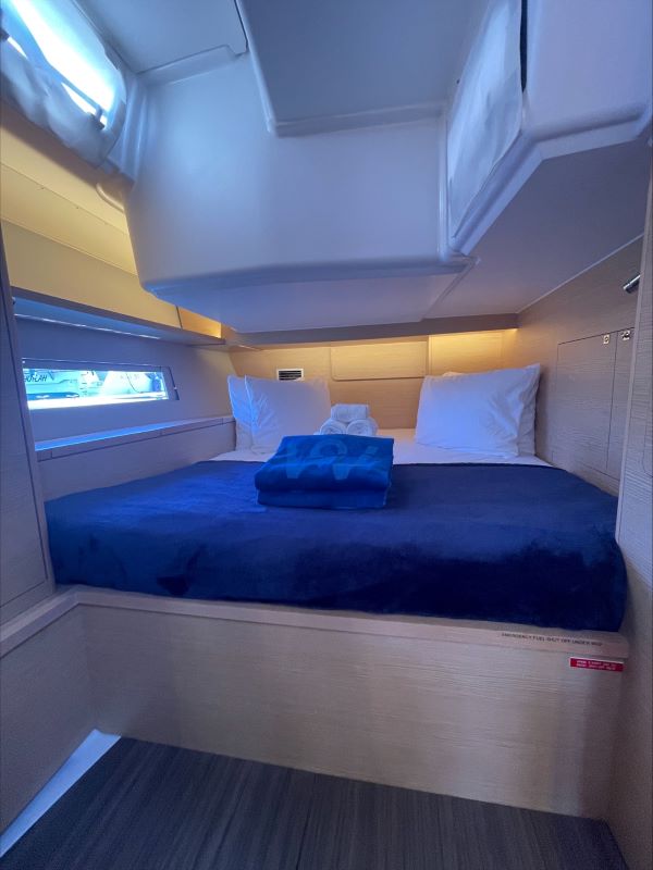 Dufour 470 - 3 cab. — photo 13