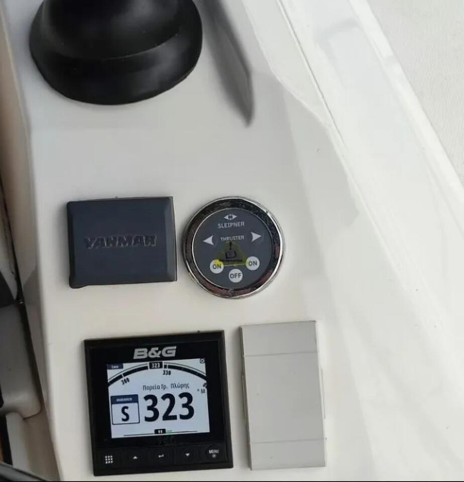 Bavaria C42 — photo 6