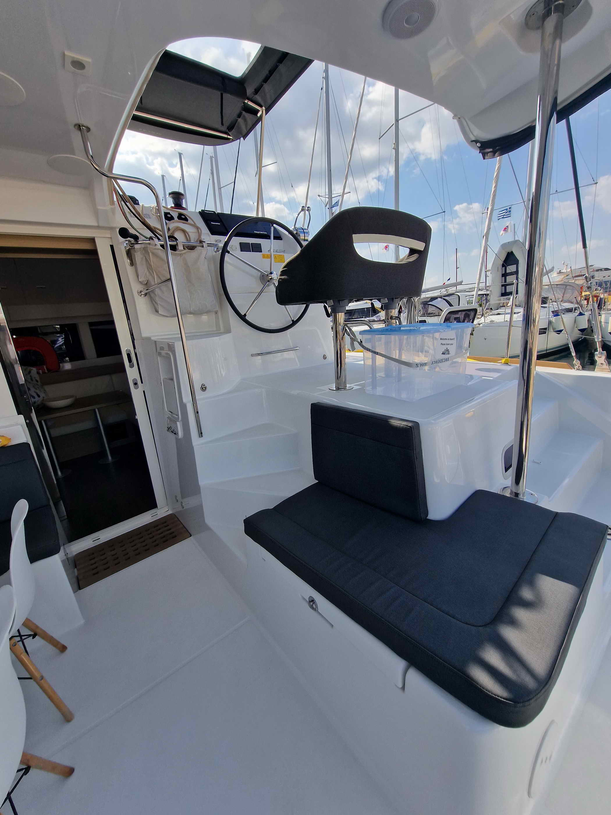 Lagoon 40 - 4 cab. — photo 6