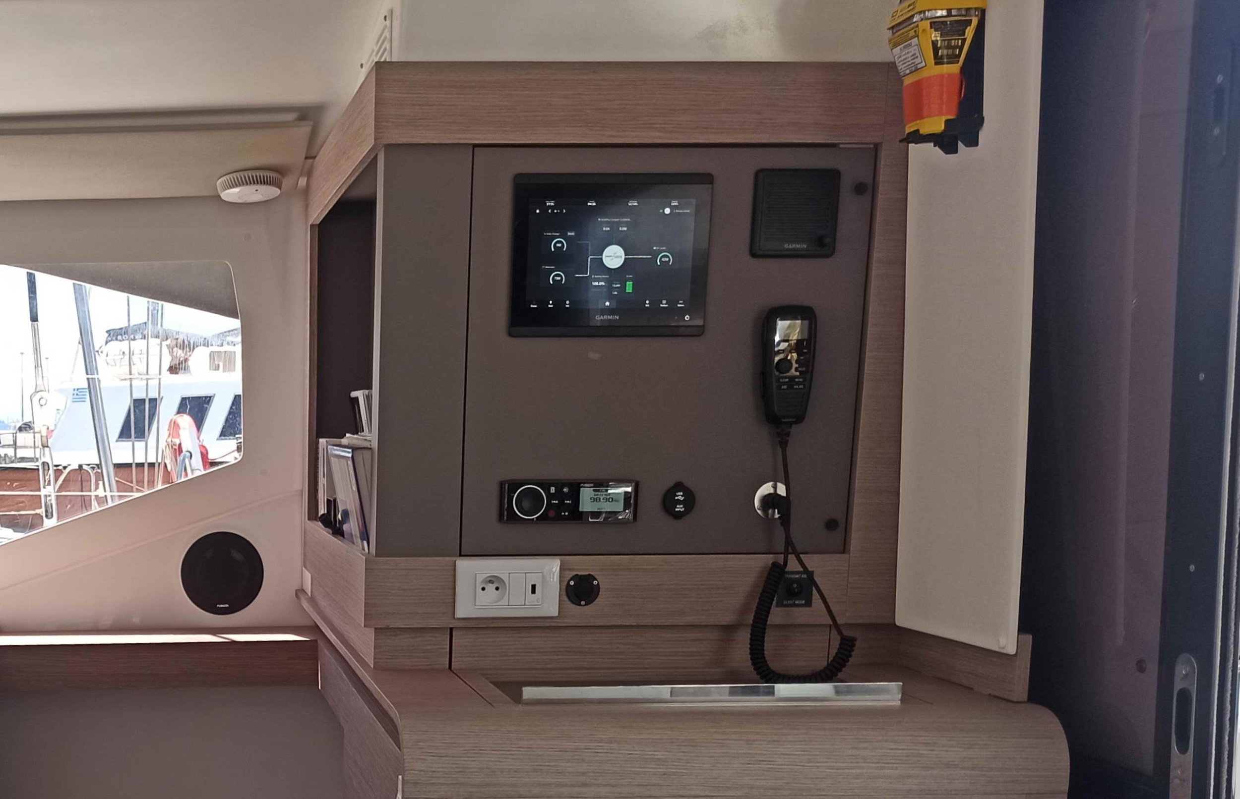 Fountaine Pajot Isla 40 - 4 + 1 cab. — photo 8