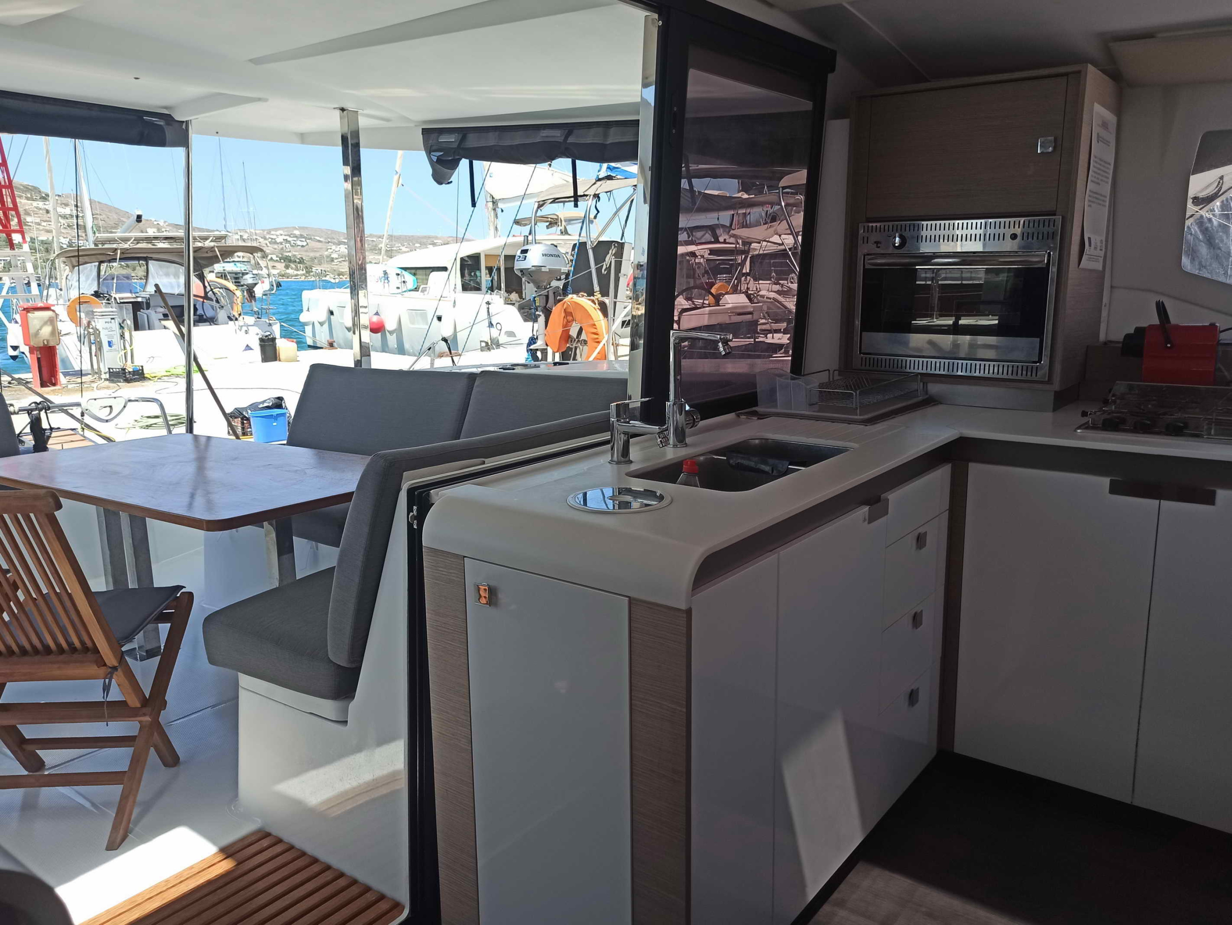 Fountaine Pajot Isla 40 - 4 + 1 cab. — photo 11