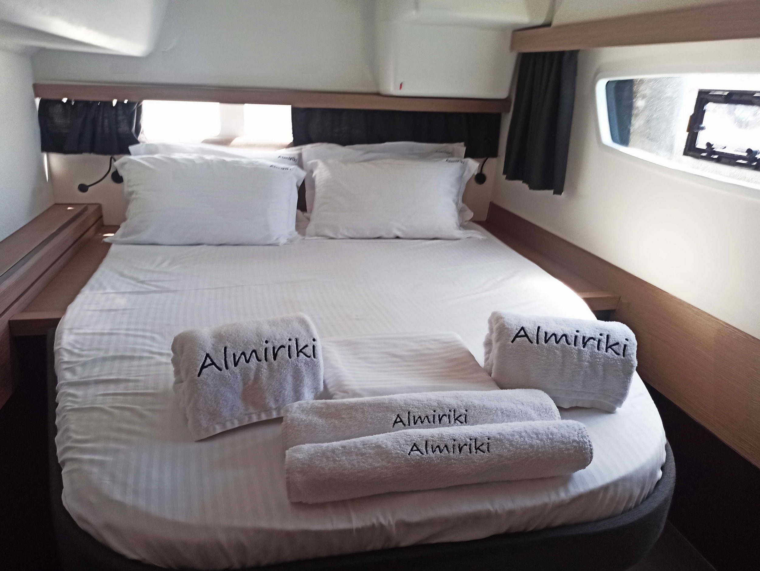 Fountaine Pajot Isla 40 - 4 + 1 cab. — photo 13