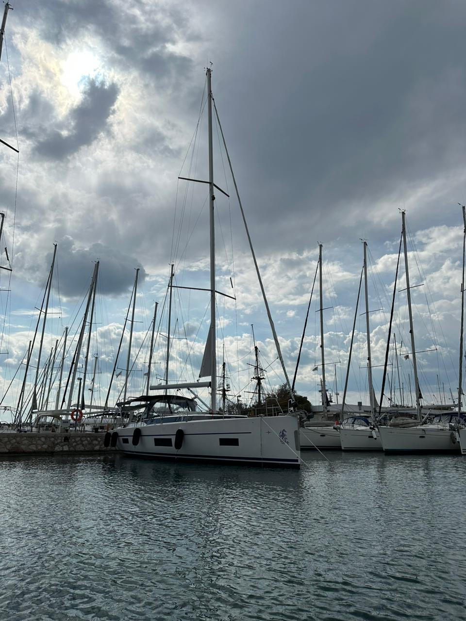 Bavaria C45 Holiday — photo 4