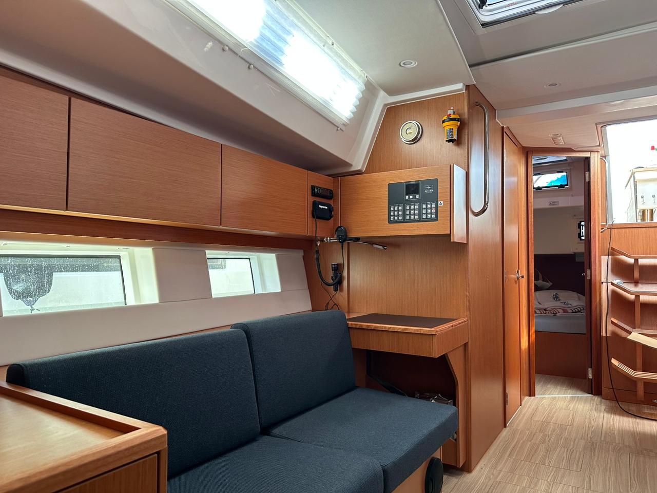 Bavaria C45 Holiday — photo 8