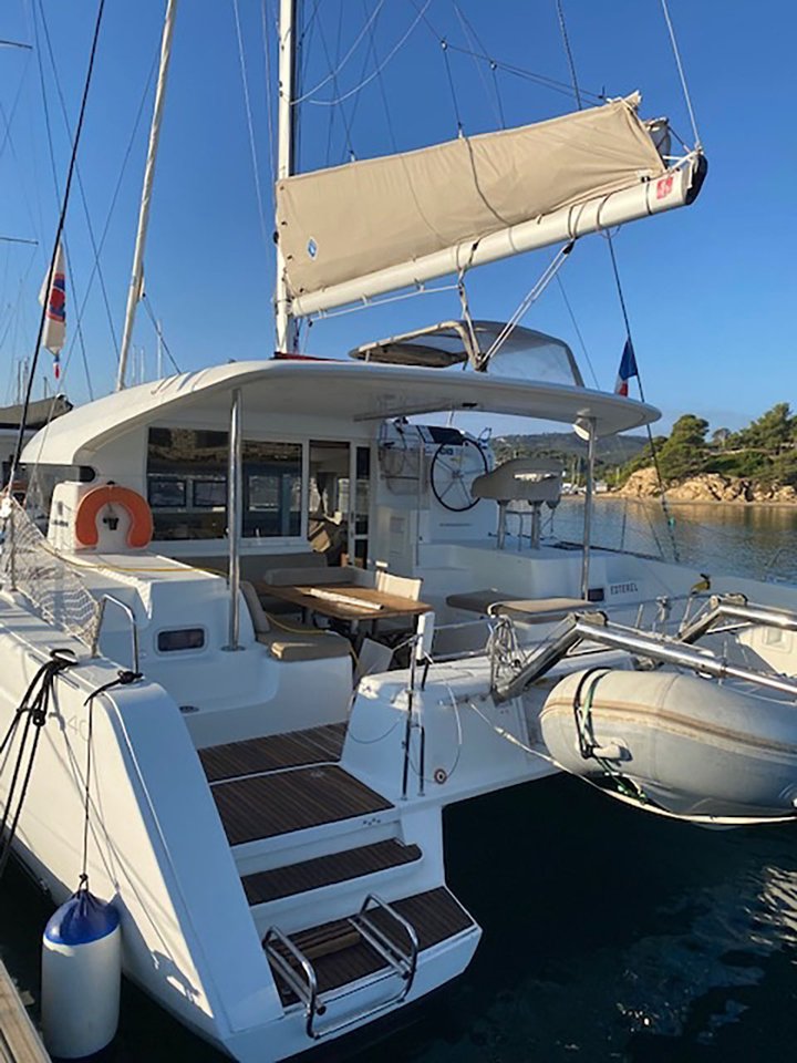Lagoon 40 - 4 + 2 cab — photo 6