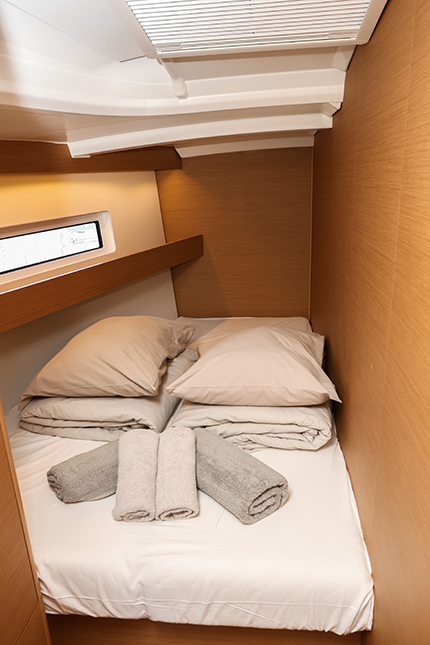 Sun Odyssey 440 - 4 cab. — photo 9