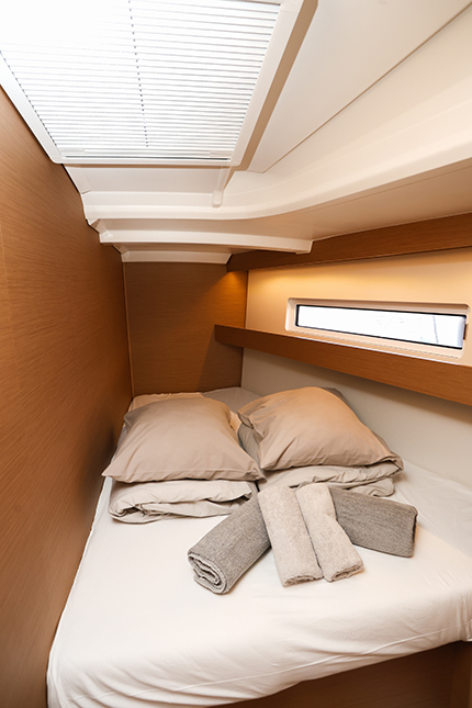Sun Odyssey 440 - 4 cab. — photo 10