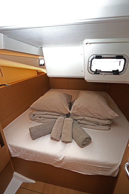 Sun Odyssey 440 - 4 cab. — photo 11