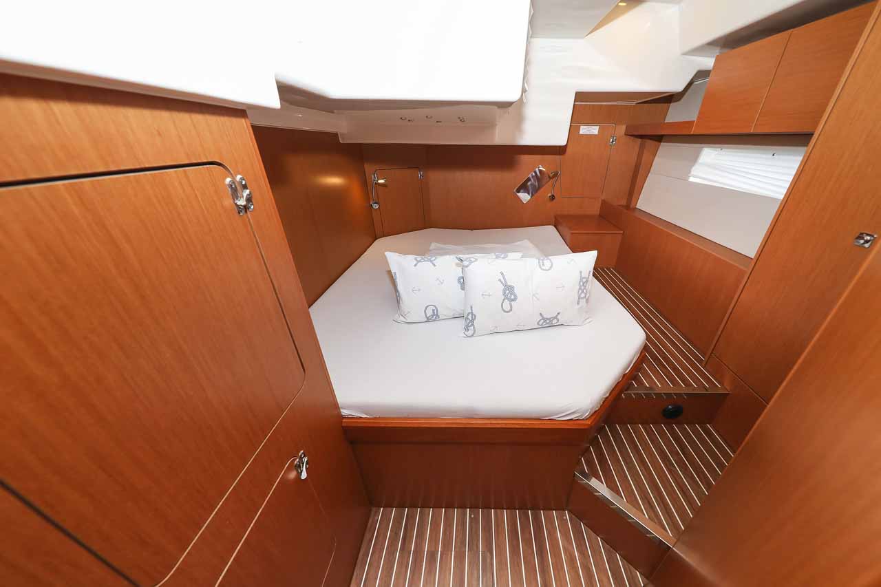 Bavaria C50 Holiday - 5 + 1 cab. — photo 24