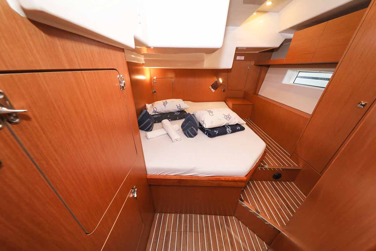 Bavaria C50 Holiday - 5 + 1 cab. — photo 7