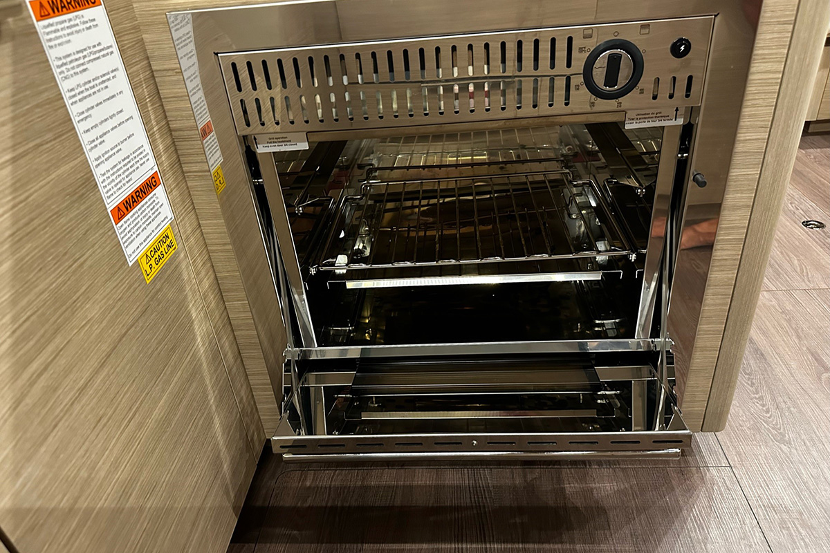 Lagoon 46 - 4 + 2 cab. — photo 23
