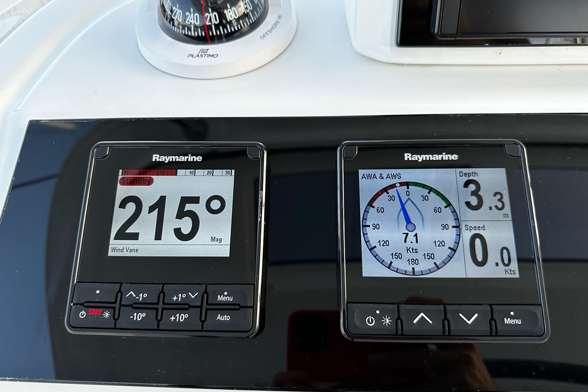 Lagoon 46 - 4 + 2 cab. — photo 37