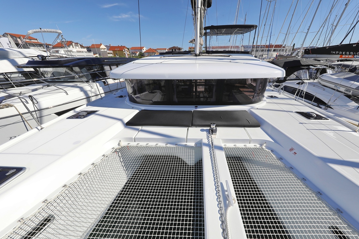 Lagoon 42 - 4 + 2 cab. — photo 3