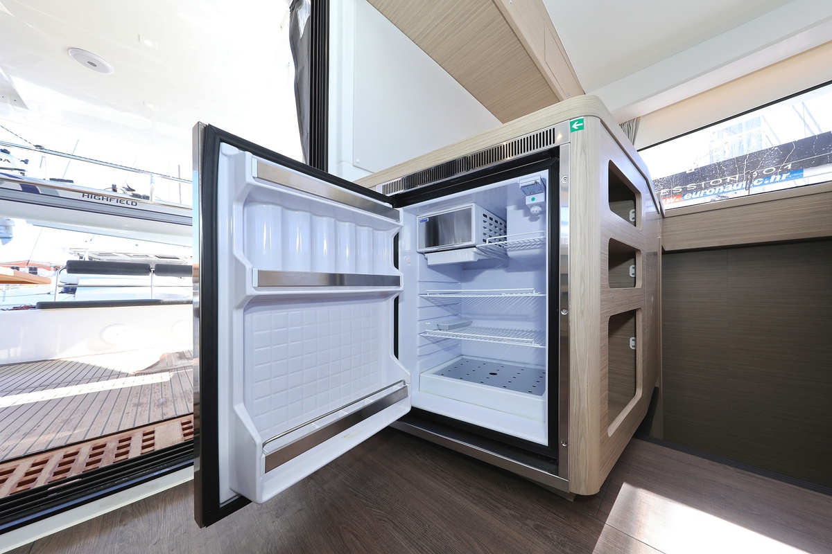 Lagoon 42 - 4 + 2 cab. — photo 10