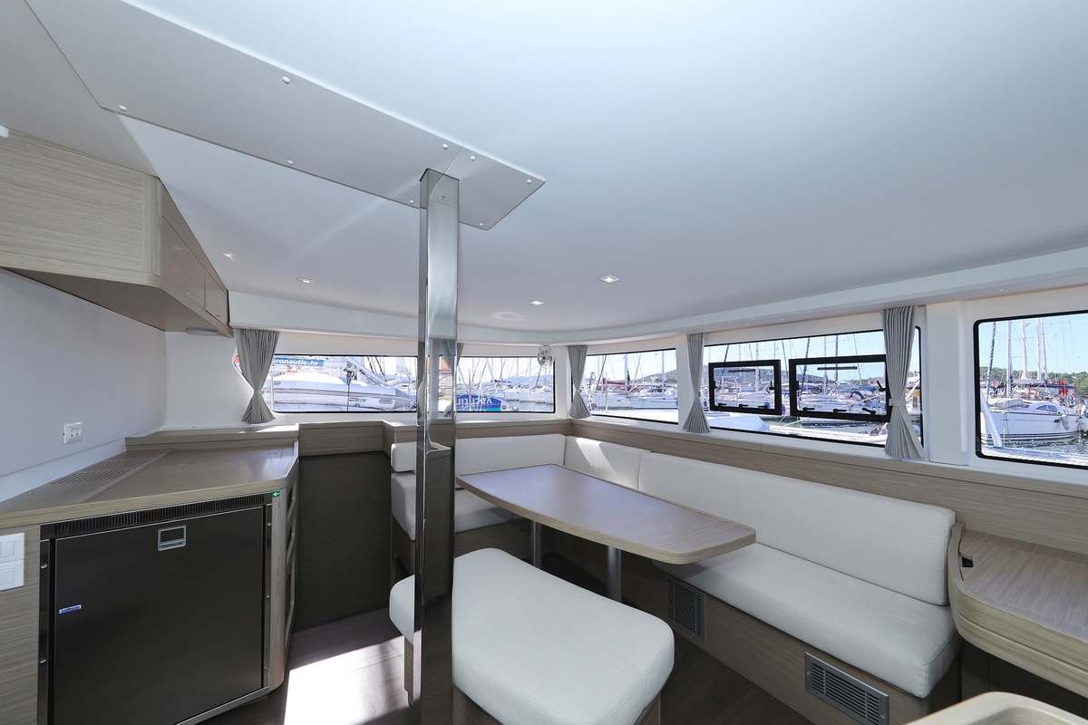 Lagoon 42 - 4 + 2 cab. — photo 11