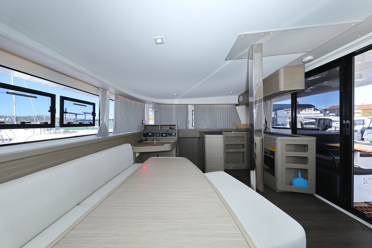 Lagoon 42 - 4 + 2 cab. — photo 12