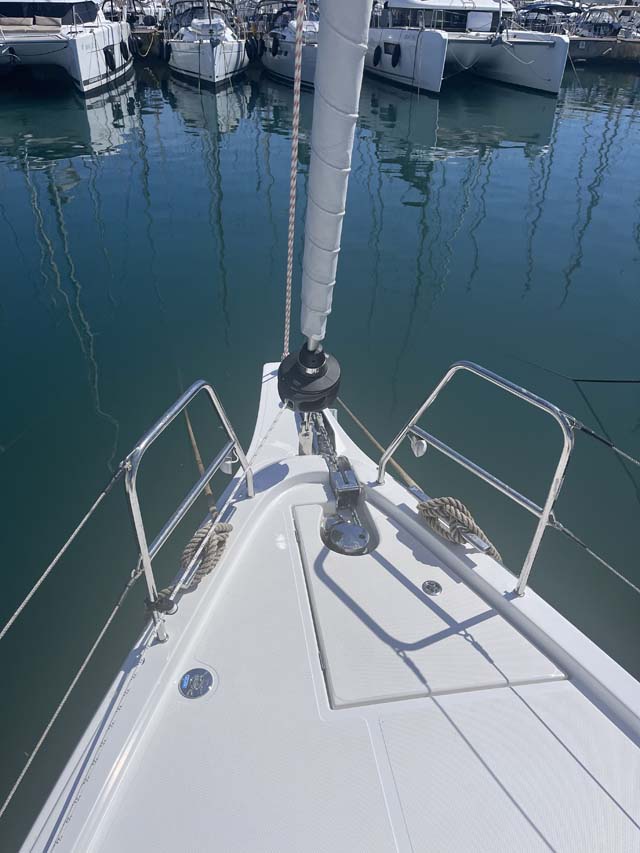 Bavaria C38 — photo 4