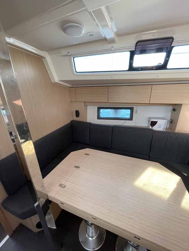 Bavaria C38 — photo 11