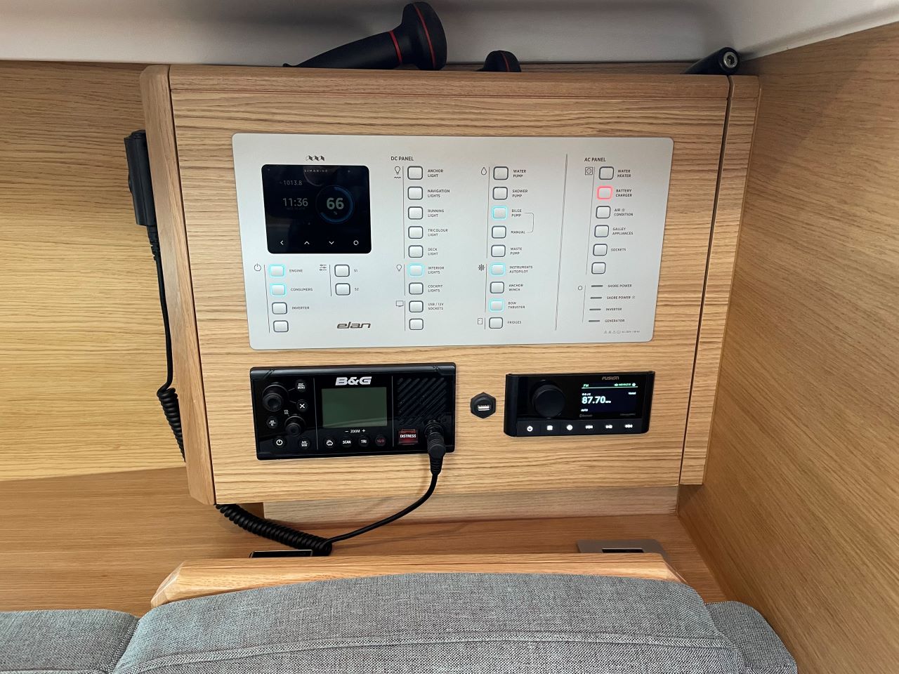 Elan E4 — photo 12