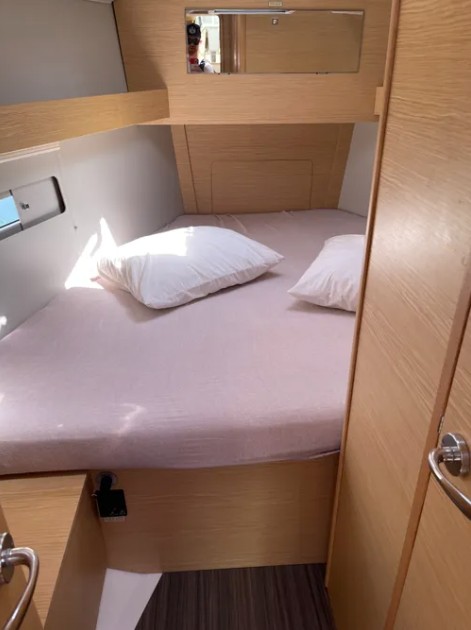 Dufour 390 GL — photo 16