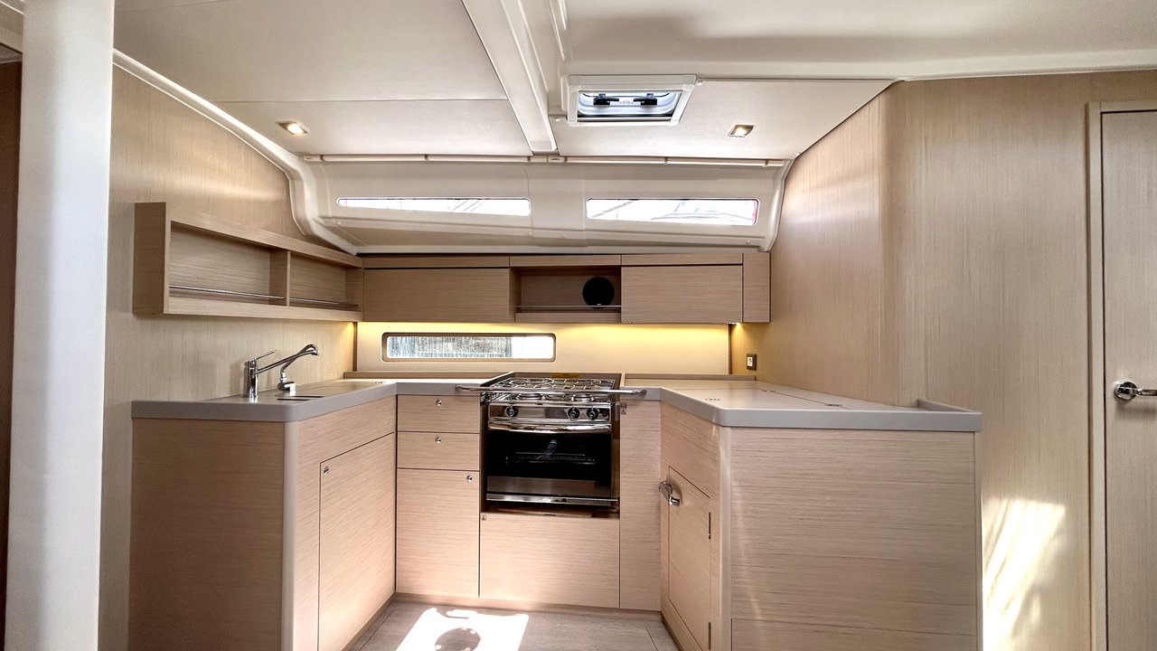 Oceanis 40.1 — photo 12
