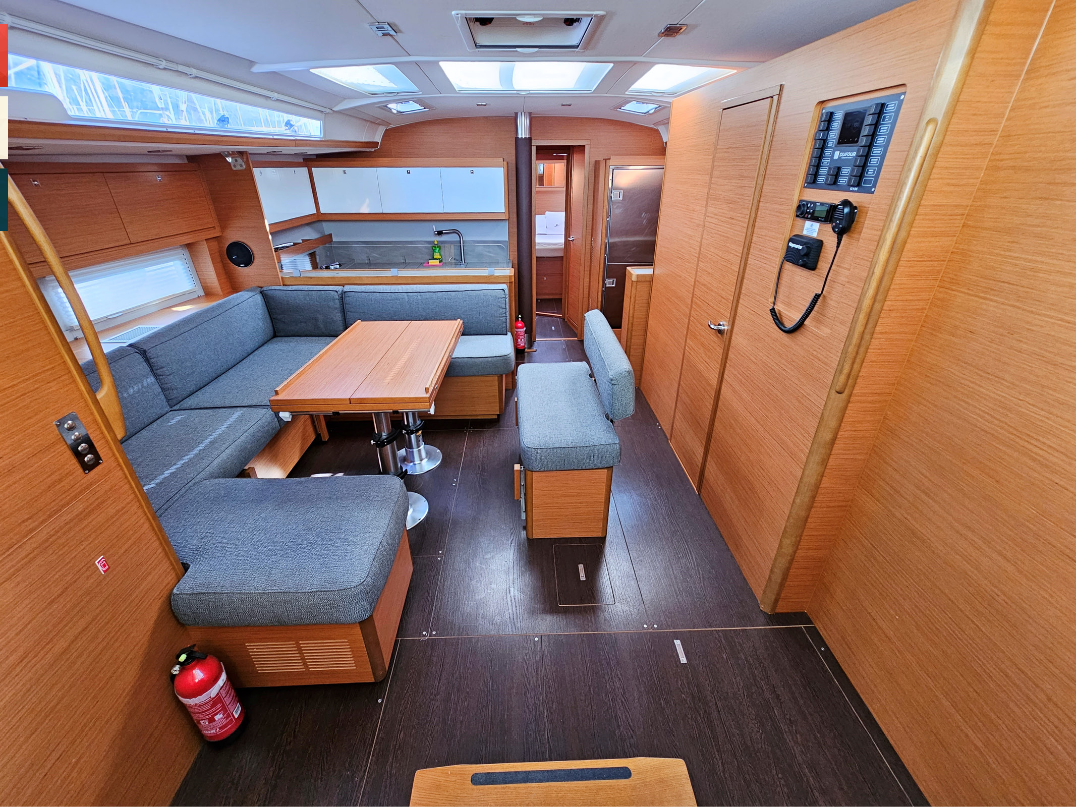 Dufour 530 - 5 + 1 cab. — photo 2