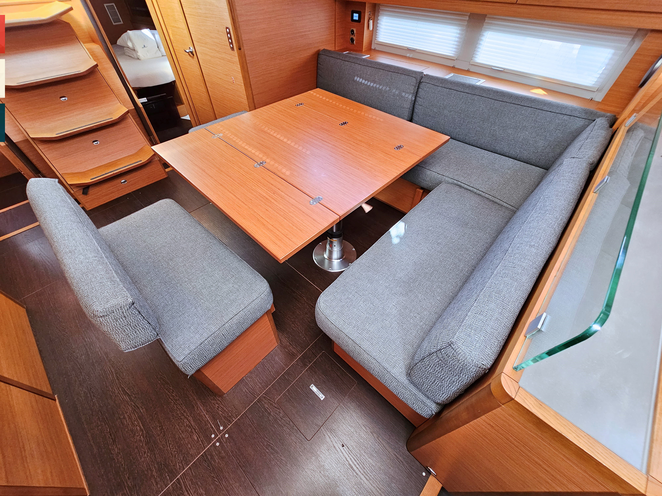 Dufour 530 - 5 + 1 cab. — photo 6