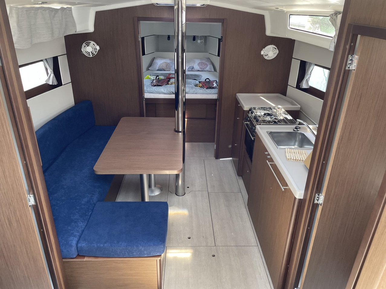 Oceanis 38.1 — photo 6