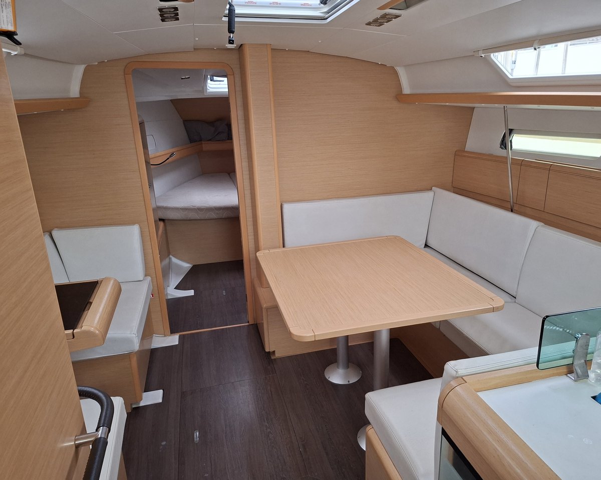Sun Odyssey 419 - 3 cab. — photo 4