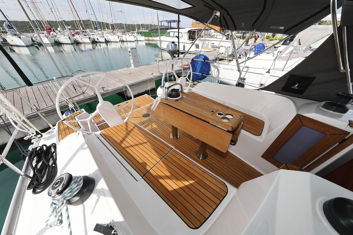 Bavaria Cruiser 37 - 3 cab. — photo 4