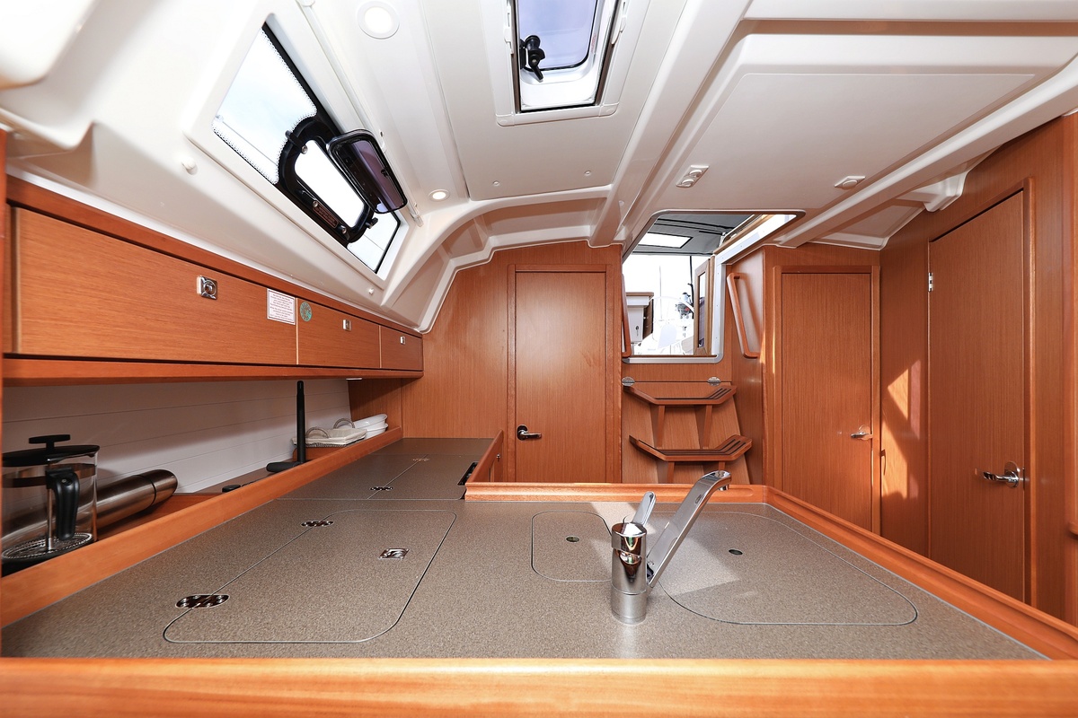 Bavaria Cruiser 37 - 3 cab. — photo 10