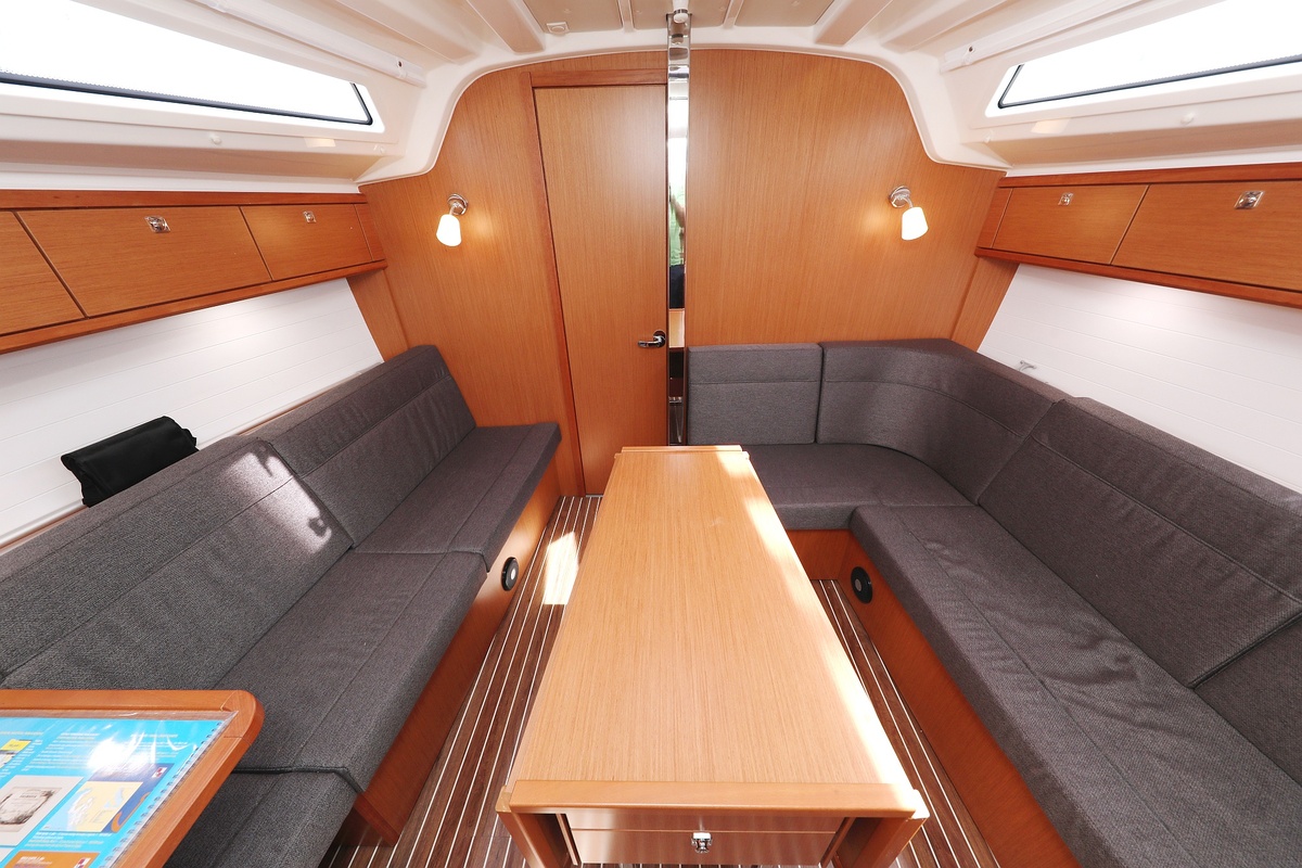Bavaria Cruiser 37 - 3 cab. — photo 12