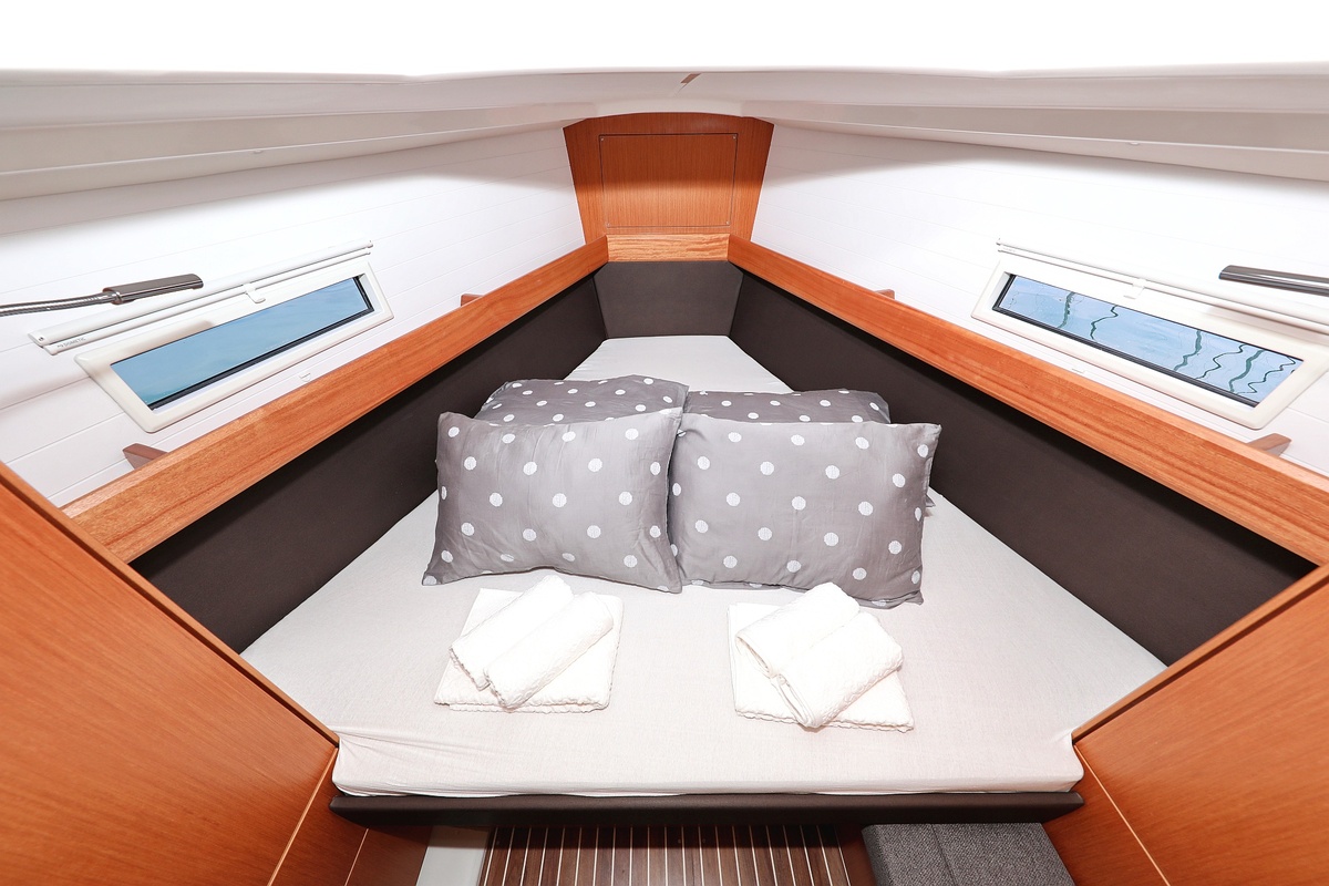 Bavaria Cruiser 37 - 3 cab. — photo 16