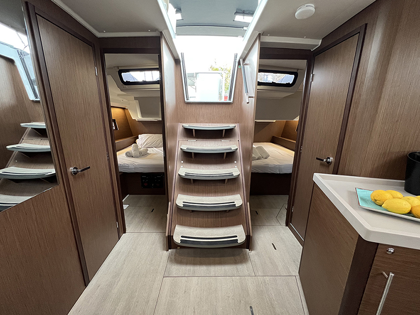 Oceanis 46.1 — photo 13