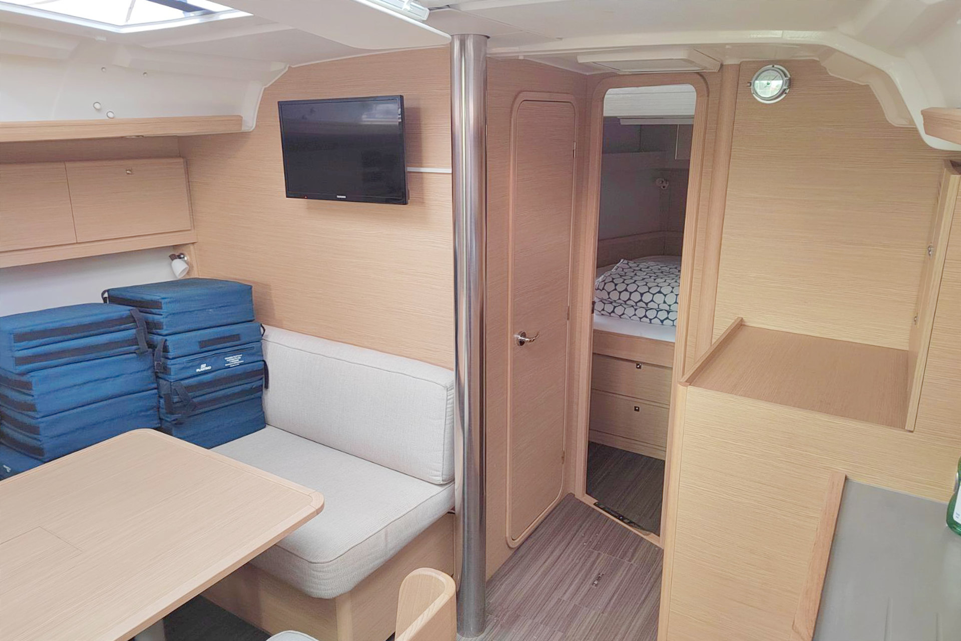 Dufour 430 — photo 7
