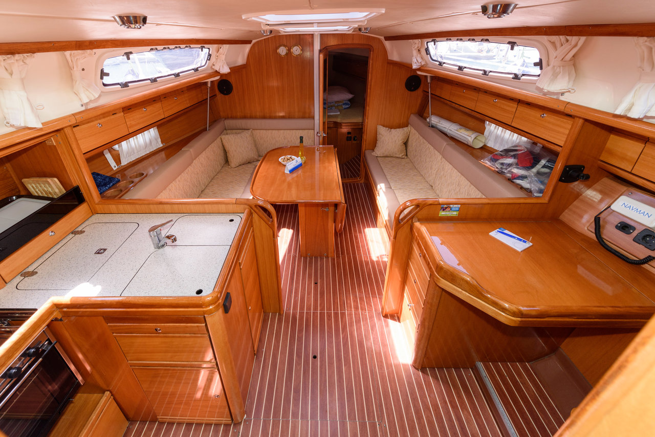 Bavaria 34 Cruiser - 2 cab. — photo 9