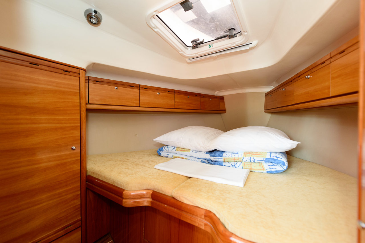 Bavaria 34 Cruiser - 2 cab. — photo 10