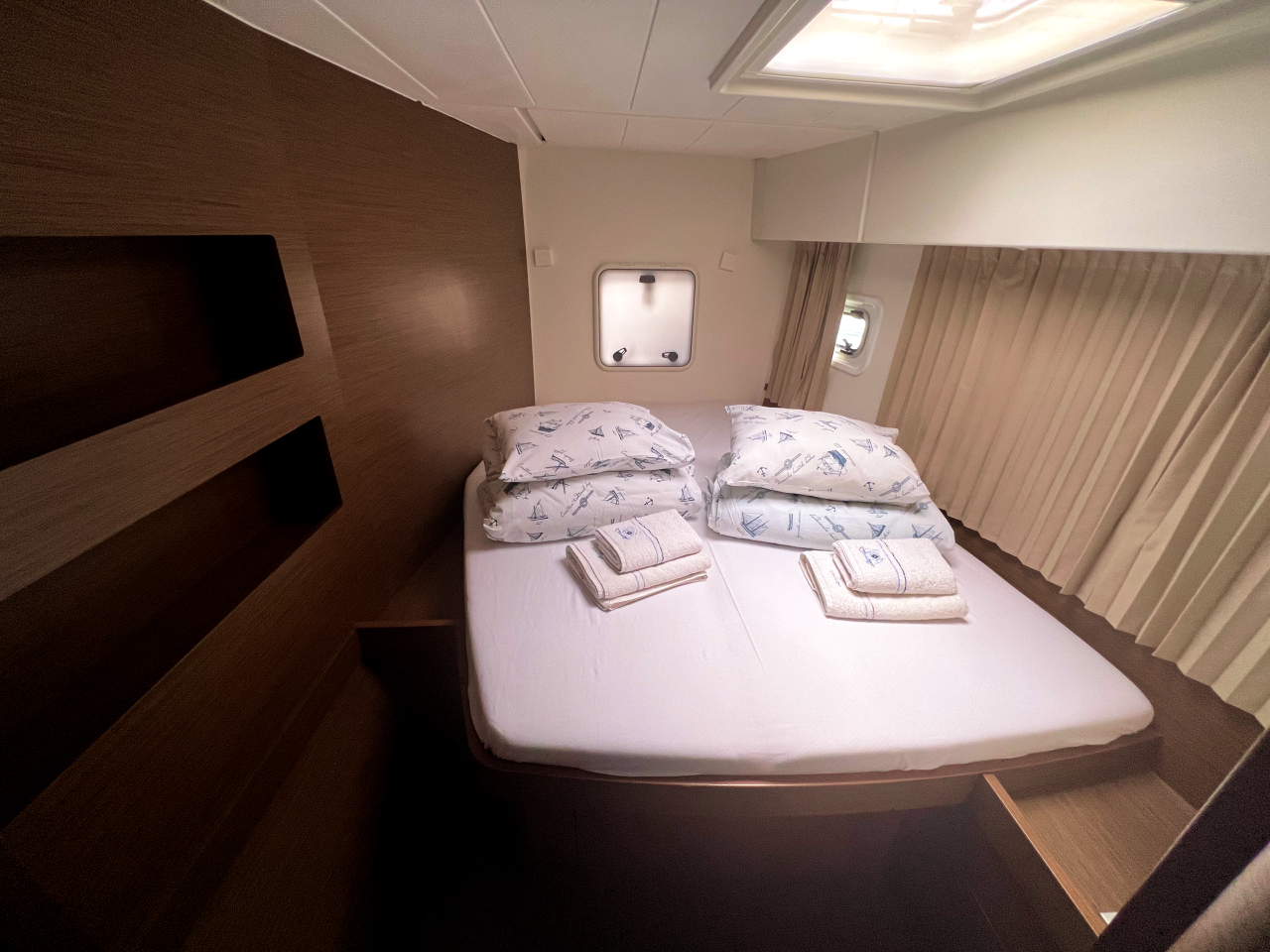 Lagoon 42 - 4 + 2 cab. — photo 22