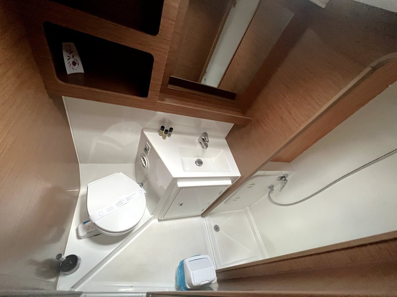 Lagoon 42 - 4 + 2 cab. — photo 26